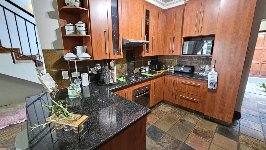 2 Bedroom Property for Sale in Melodie North West